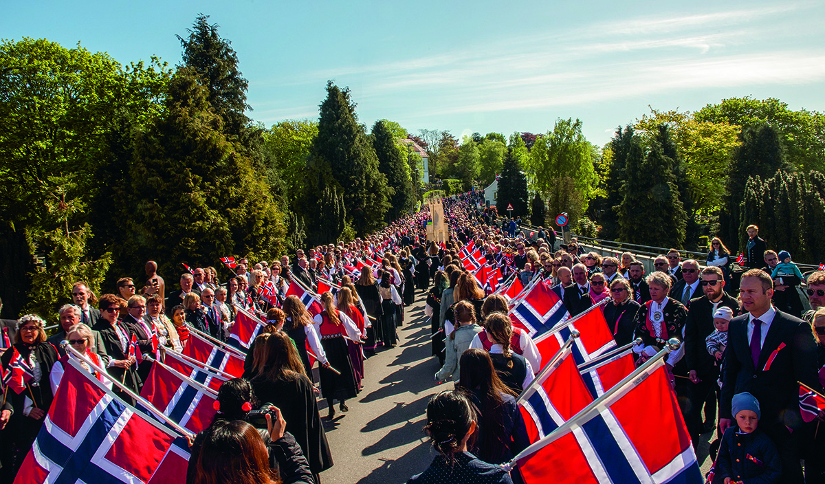 Bilde av 17. mai tog